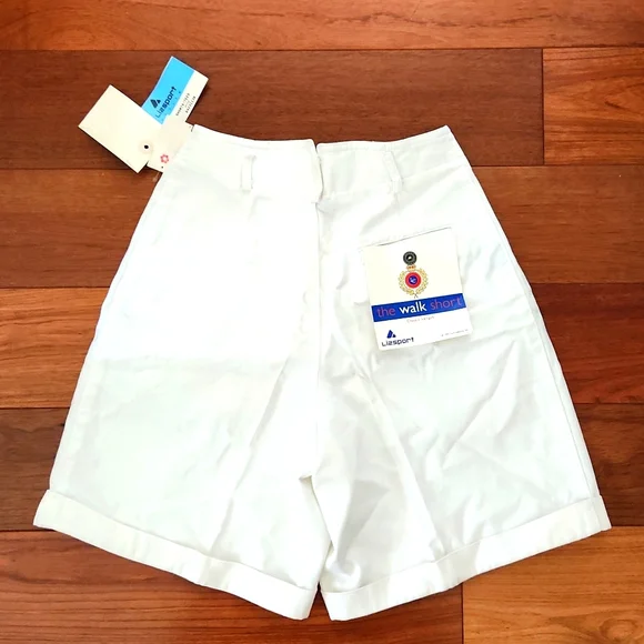 NWT Vintage Liz Sport White high-waisted knee-length shorts with folded hem 4P